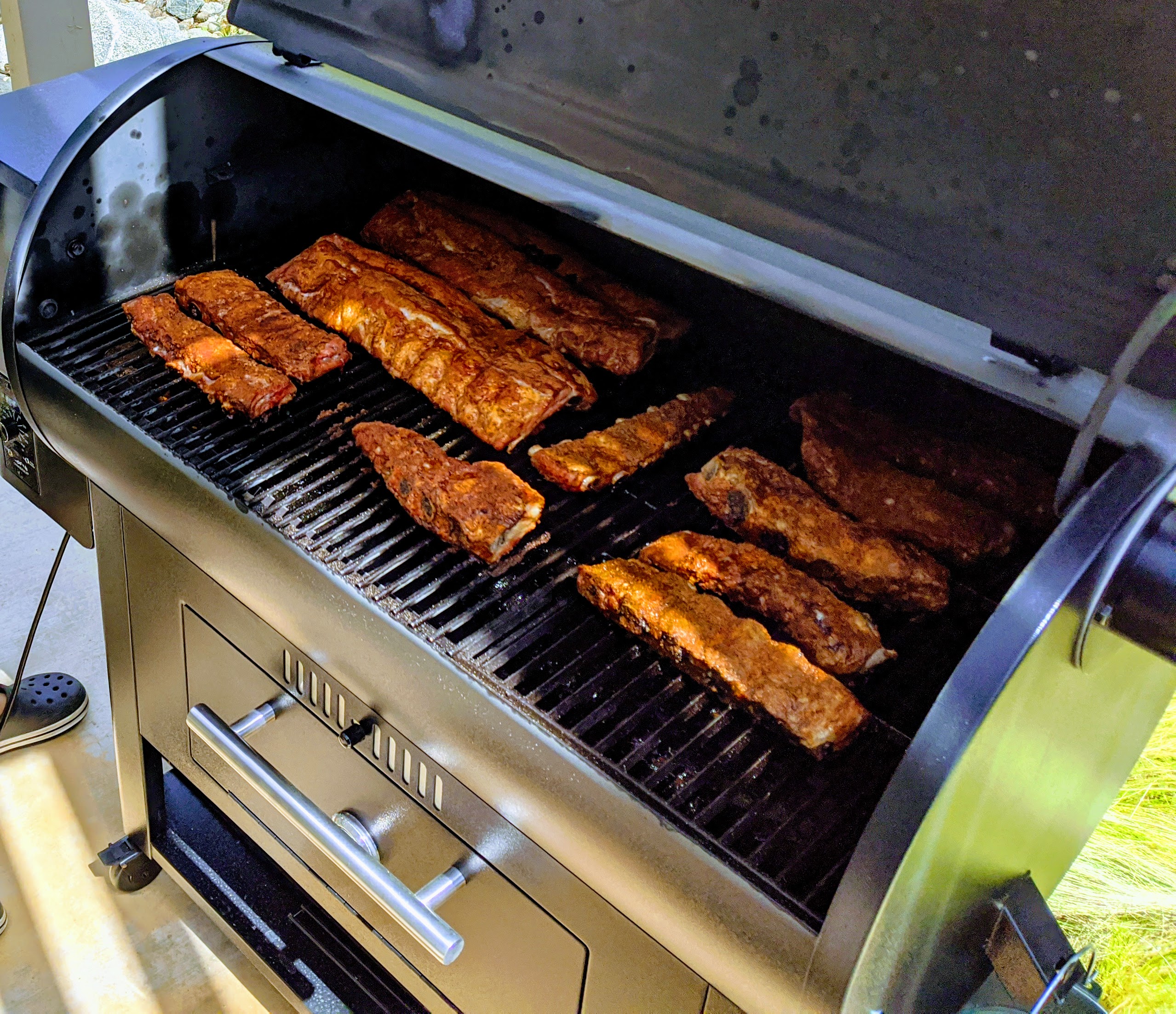 BABY BACK PORK RIBS WITH BROWN SUGAR AND MAPLE SYRUP GLAZE