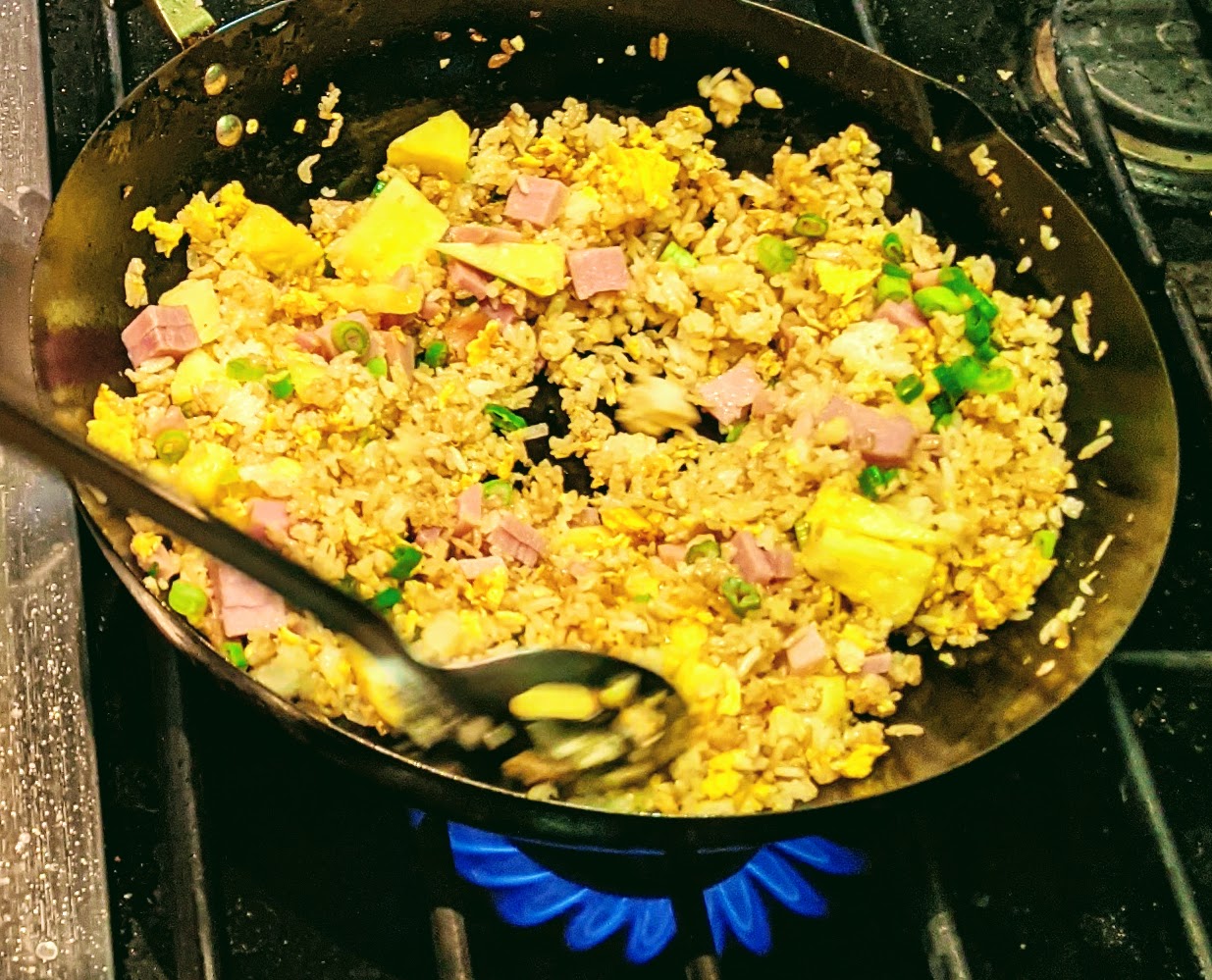 PINEAPPLE HAM FRIED RICE